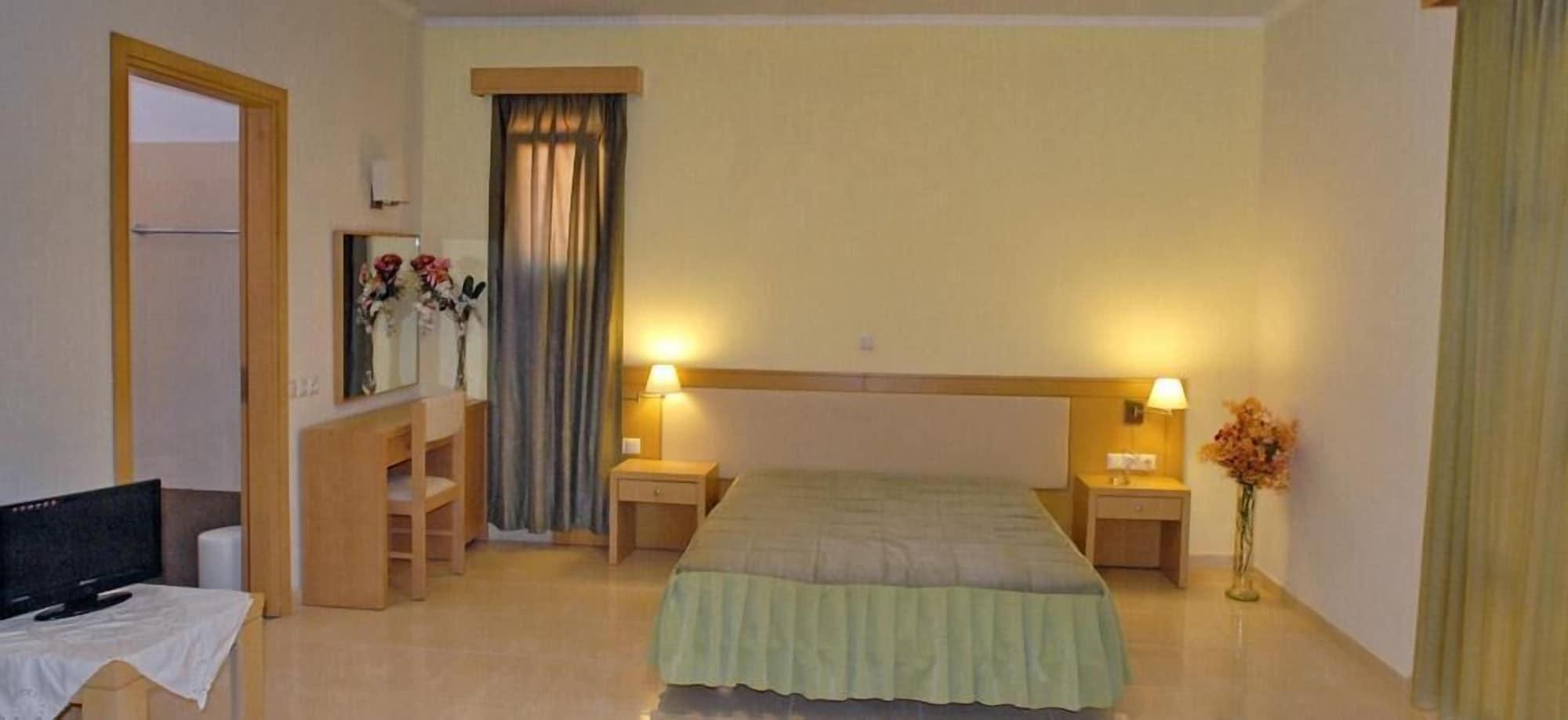 Theofilos Classic Hotel Petra (Lesbos)