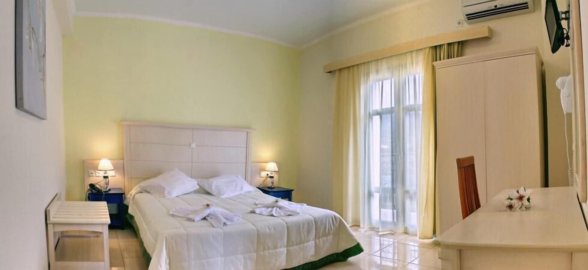 Theofilos Classic Hotel
