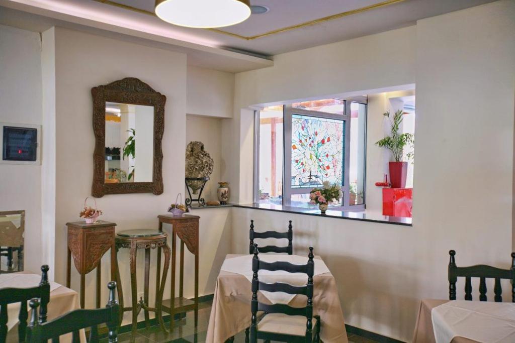 Theofilos Classic Hotel 3*