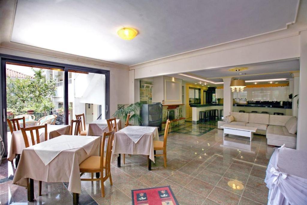 Hotel Theofilos Classic Petra (Lesbos)