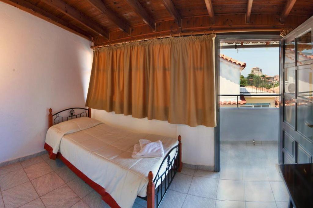 Theofilos Classic Hotel 3*