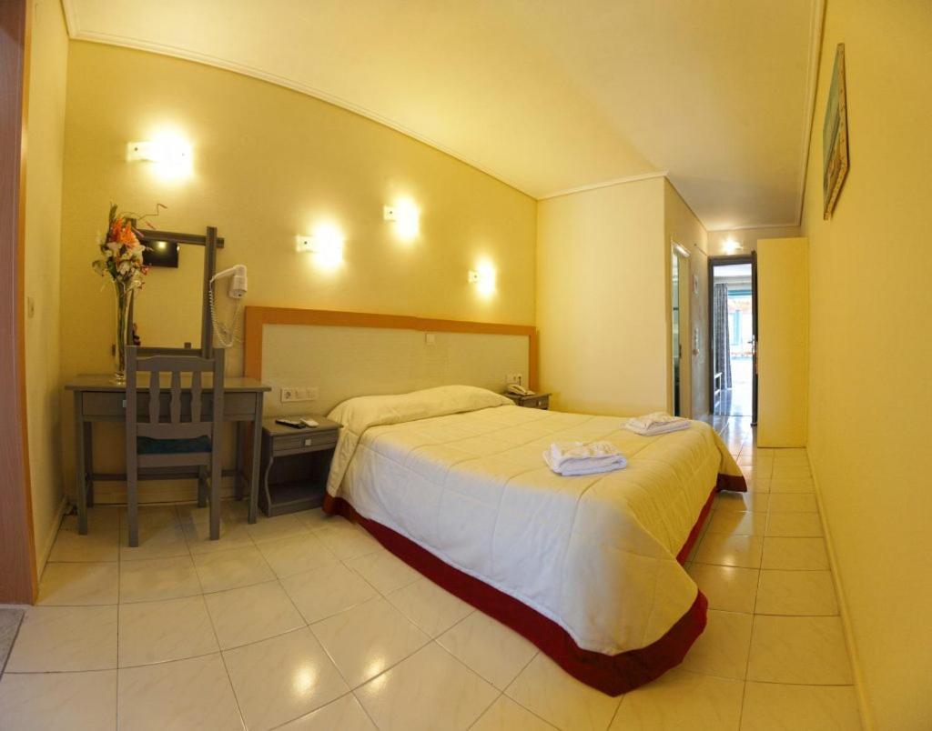 Hotel Theofilos Classic 3*