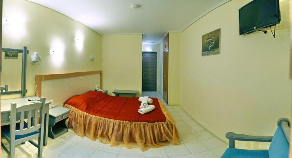 Theofilos Classic Hotel 3*