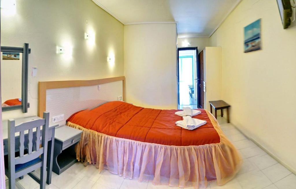 Theofilos Classic Hotel 3*