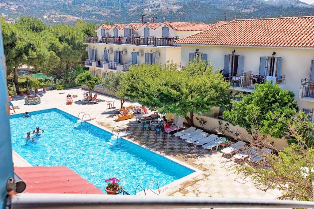 Hotel Theofilos Classic Petra (Lesbos)