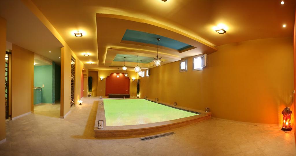 Theofilos Classic 3* Petra (Lesbos)