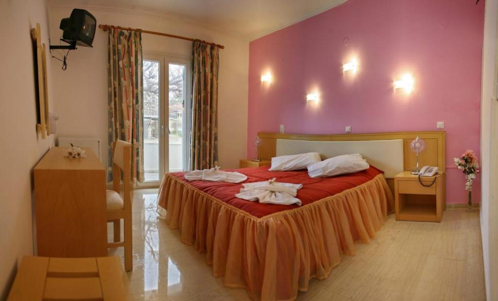 Theofilos Classic Hotel 3*