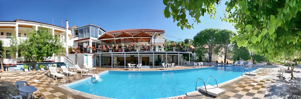 Hotel Theofilos Classic Petra (Lesbos)
